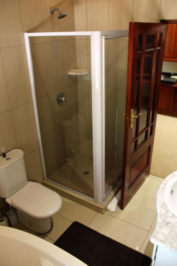 Prinshof Manor Guesthouse Pretoria-Noord Esterno foto